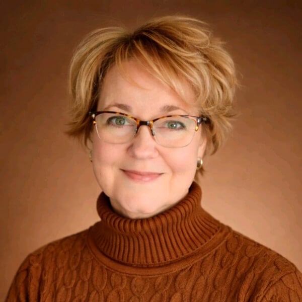 Headshot of Mariette Collins.